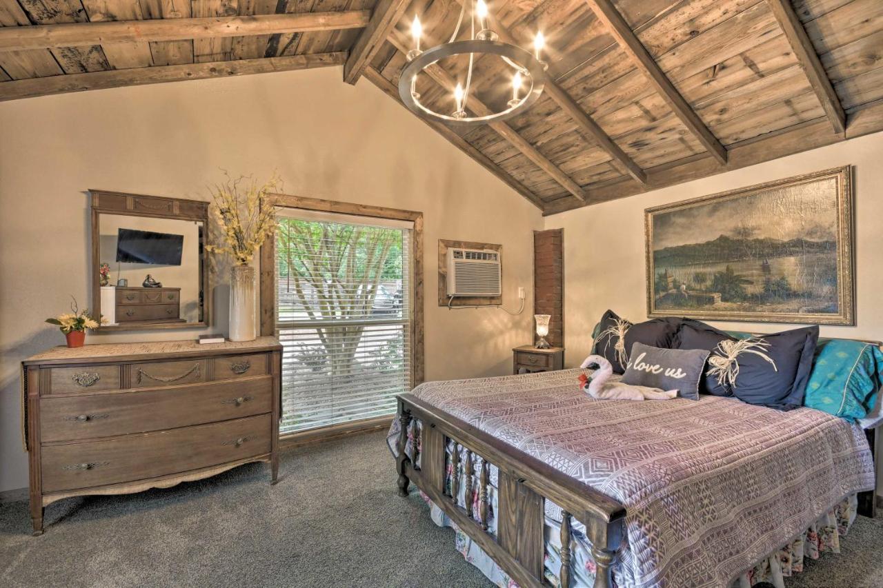Rustic Chic Home About 1 Mi To Dtwn Hot Springs! 외부 사진