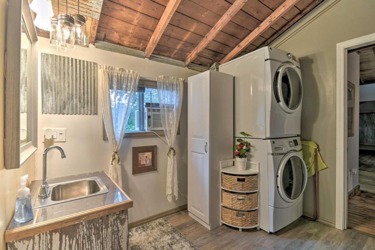 Rustic Chic Home About 1 Mi To Dtwn Hot Springs! 외부 사진