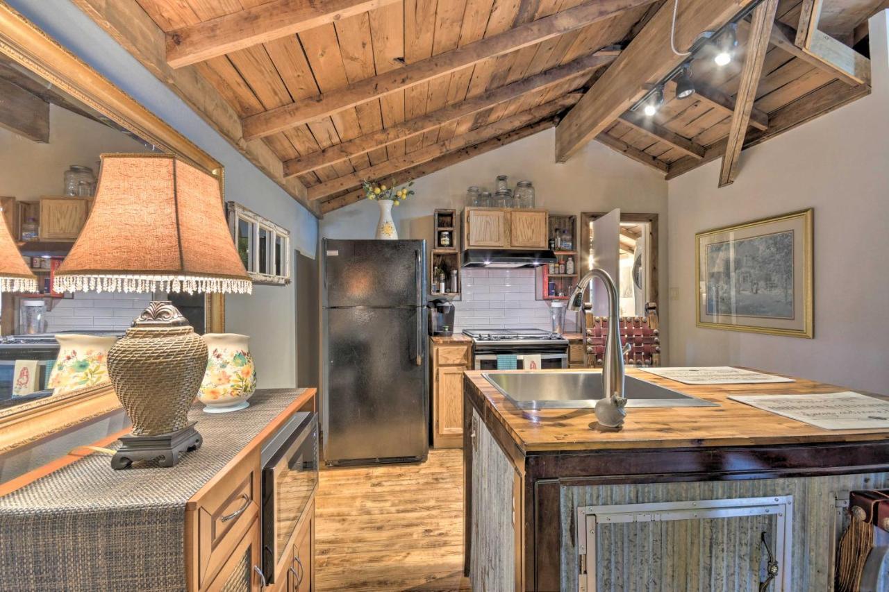 Rustic Chic Home About 1 Mi To Dtwn Hot Springs! 외부 사진